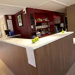 Kyriad Direct Lyon Sud - Chasse-sur-rhône Hotel 2*