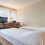 Kyriad Direct Lyon Sud - 2*