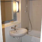 Kyriad Direct Lyon Sud -