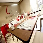 Kyriad Direct Lyon Sud - Hotel 2*