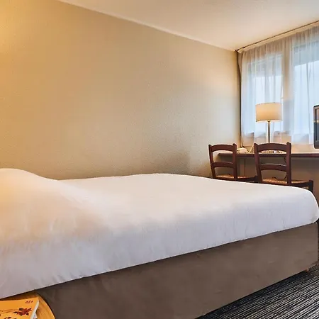 Kyriad Direct Lyon Sud -