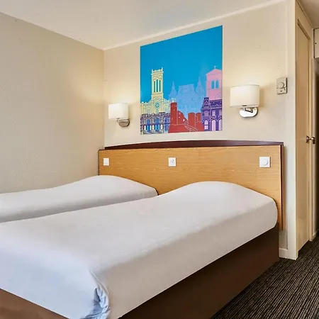 Kyriad Direct Lyon Sud - Chasse-sur-rhône Hotel