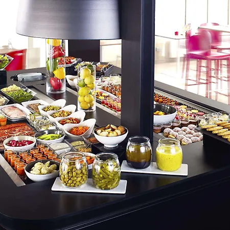 Hotel Kyriad Direct Lyon Sud - 2*