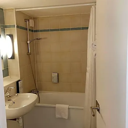 Kyriad Direct Lyon Sud - Hotel Chasse-sur-Rhone