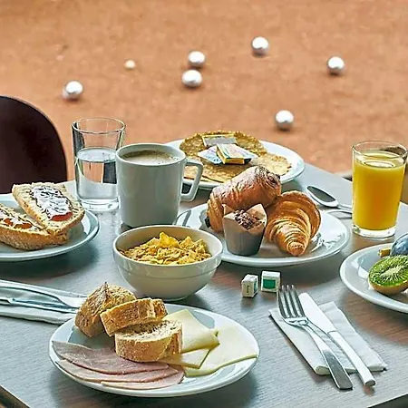 Kyriad Direct Lyon Sud - Chasse-sur-rhône Hotel